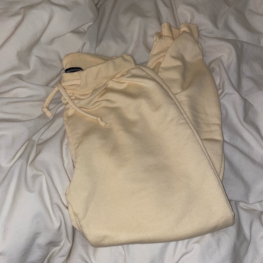 PLT PALE YELLOW SWEAT PANTS